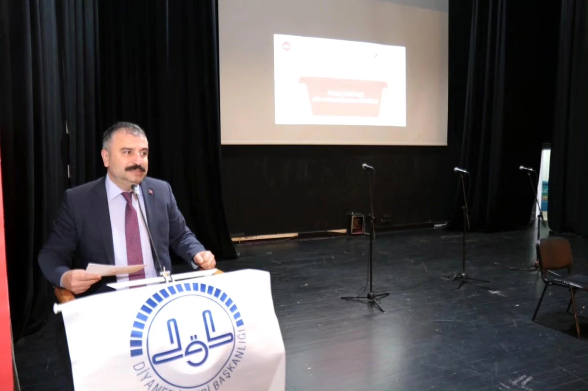 Eskişehir'de Aile Haftası kapsamında 'Savaş, Göç ve Aile' konulu konferans düzenlendi