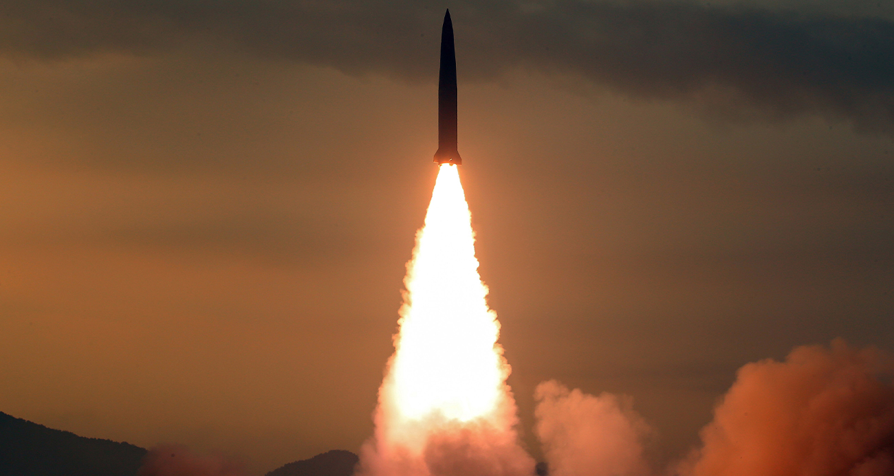 Kuzey Kore 3üncü denemede yörüngeye casus uydusu göndermeyi başardı