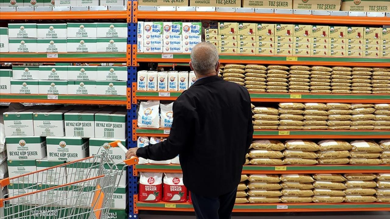 TÜİK son rakamları açıkladı: Perakende satışlarda yıllık bazda rekor artış