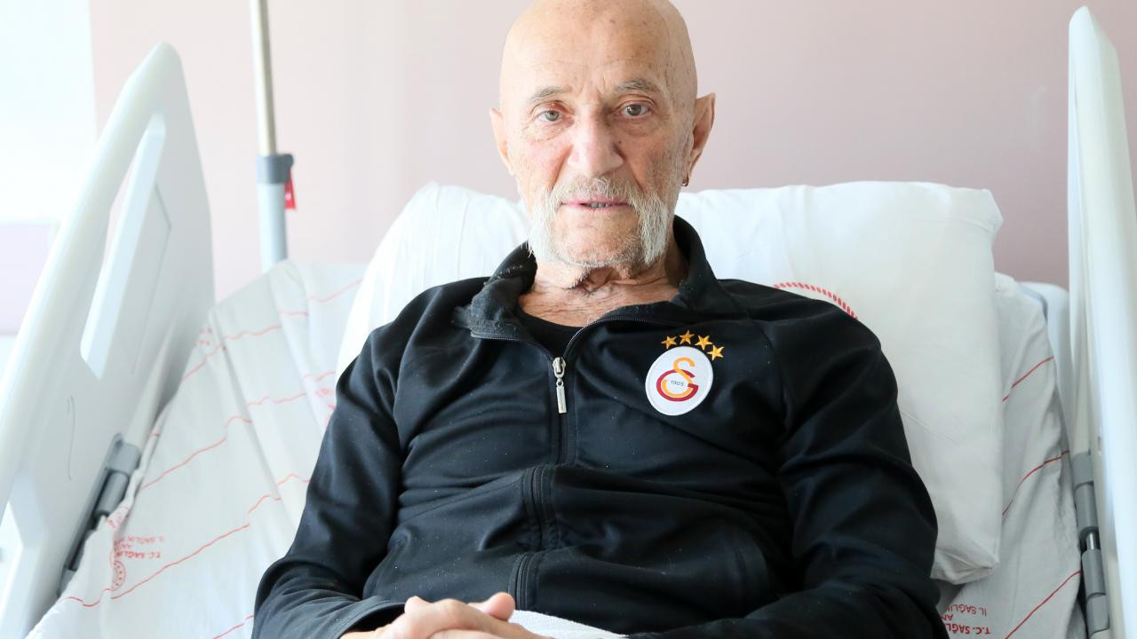 Ünlü oyuncu Coşkun Göğen hastaneye kaldırıldı